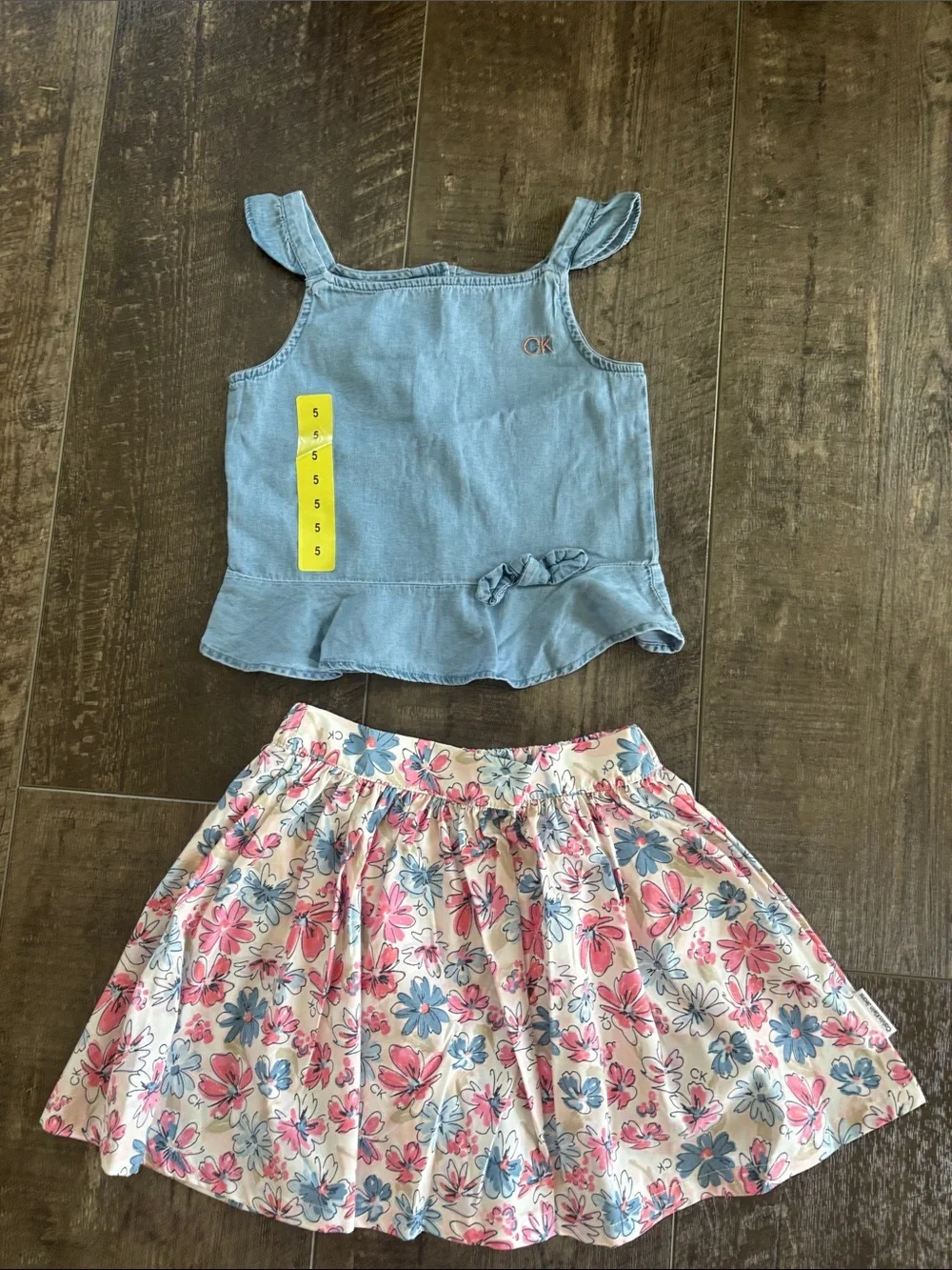 Vineyard Vines 2pc swimsuit size 4/5 and CK outfit.